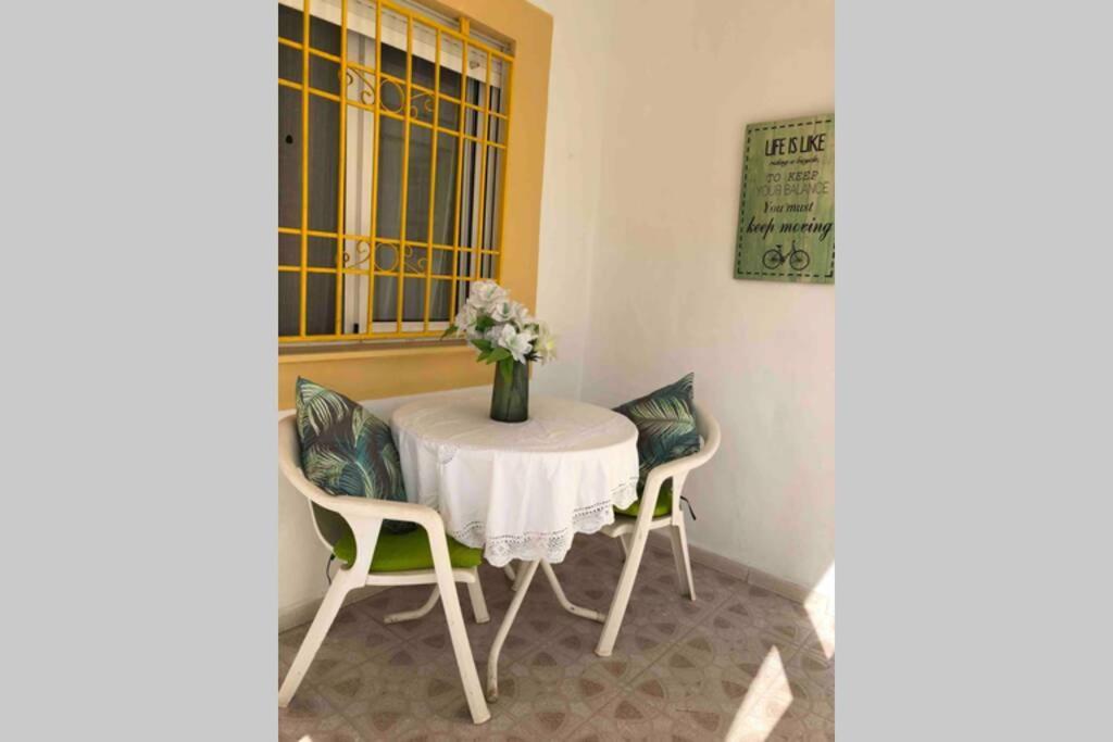 Apartamento Acogedor apartamento con piscina cerca a la playa Torrevieja Exterior foto